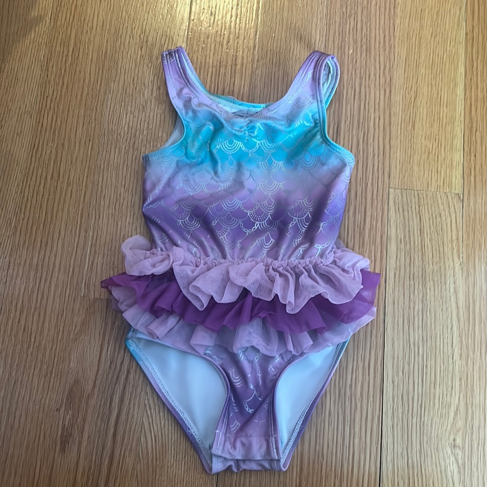 Girls cat and jack 5T one piece bathing suit